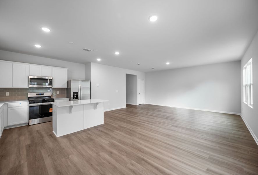 Spacious, unfurnished interior of a new home in Grand Arbor, Blythewood (Image 16).