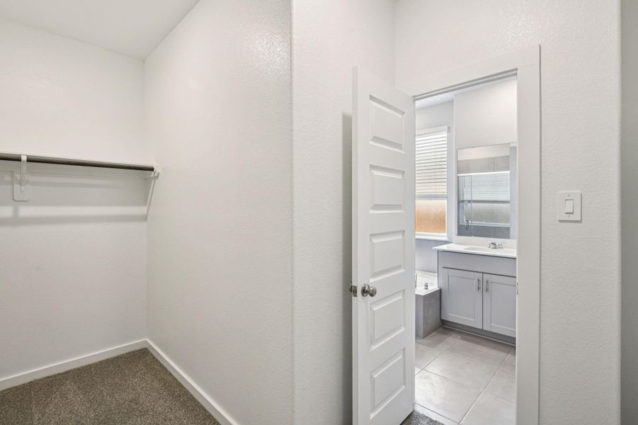 Photo is not of the actual home but is an inspirational photo of builder's model home and may depict options, furnishings, and/or decorator features that are not included. Photo is not of the actual home but is an inspirational photo of builder's model home and may depict options, furnishings, and/or decorator features that are not included.