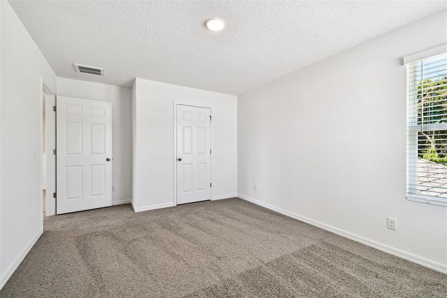 Spacious, unfurnished interior of a new home in Meadow Oaks, Hudson (Image 21).