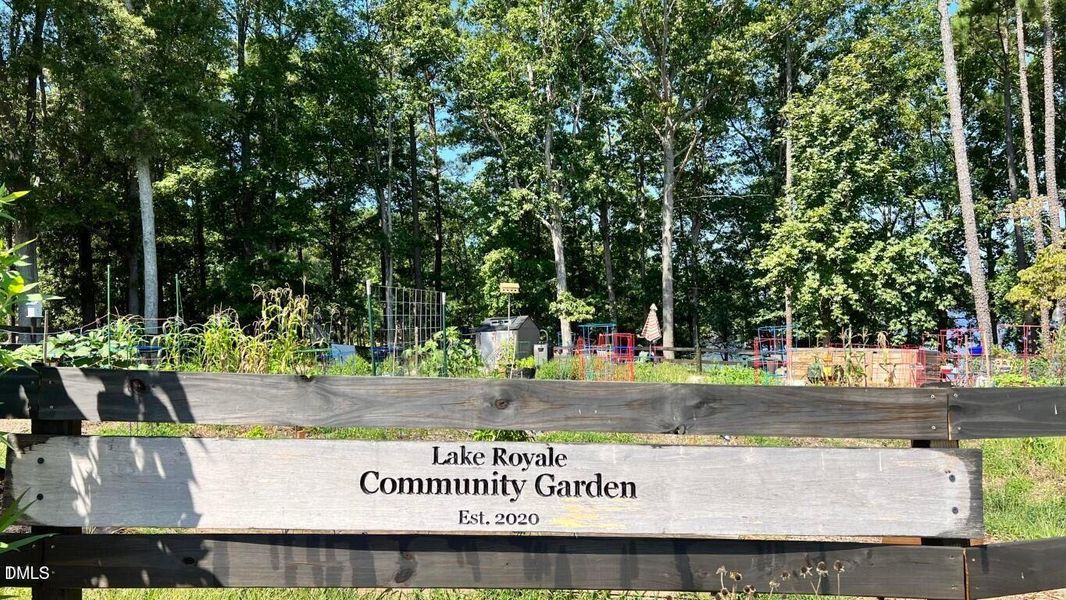 Lake Royale Amenities (9)