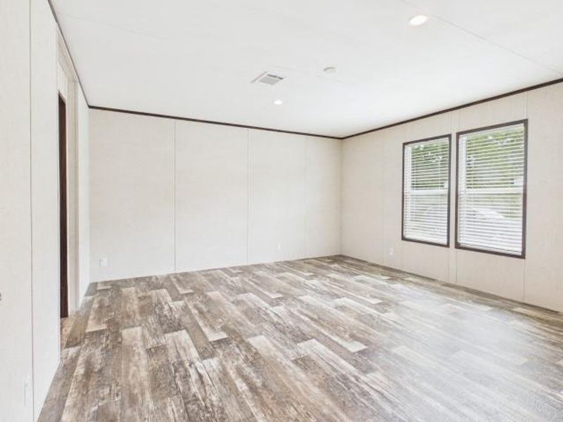 Spacious, unfurnished interior of a new home in , Murchison (Image 15).