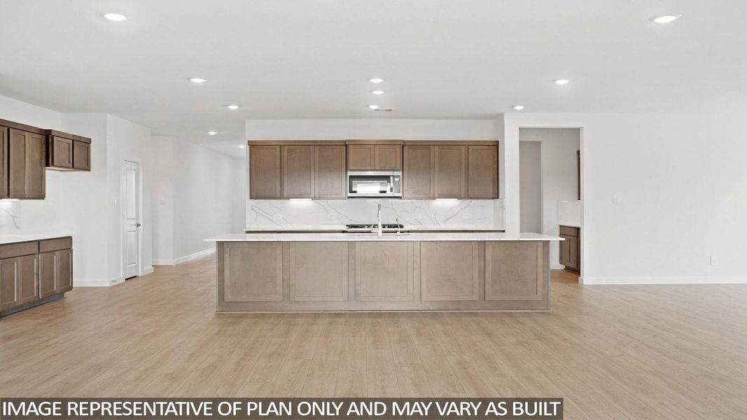 Furnished interior view inside a new home in Riverside Estates, Mont Belvieu (Image 5).
