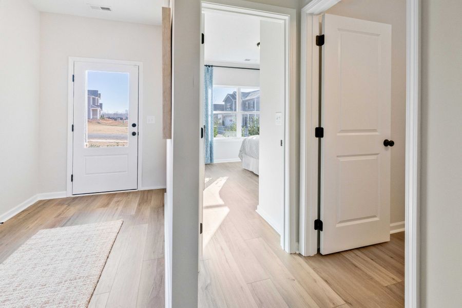 Spacious, unfurnished interior of a new home in Hampshire Hills, Columbia (Image 23). Spacious, unfurnished interior of a new home in Hampshire Hills, Columbia (Image 23).