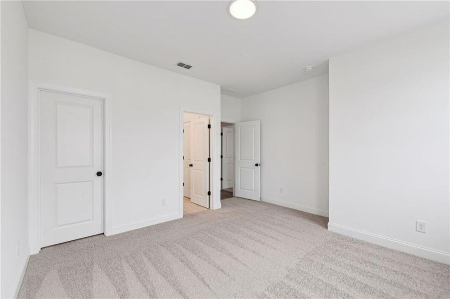 Spacious, unfurnished interior of a new home in Millcroft Townhomes, Buford (Image 36). Spacious, unfurnished interior of a new home in Millcroft Townhomes, Buford (Image 36).