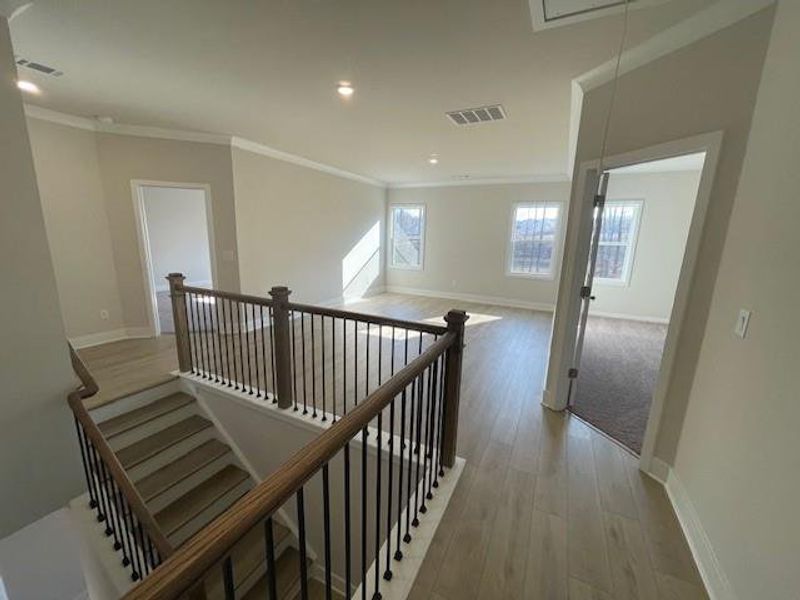 Spacious, unfurnished interior of a new home in Ponderosa Farms Estates, Gainesville (Image 33).