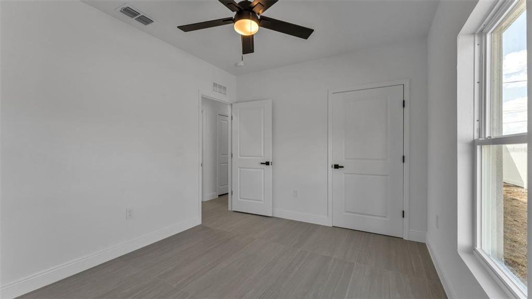 Spacious, unfurnished interior of a new home in , Winter Haven (Image 22).