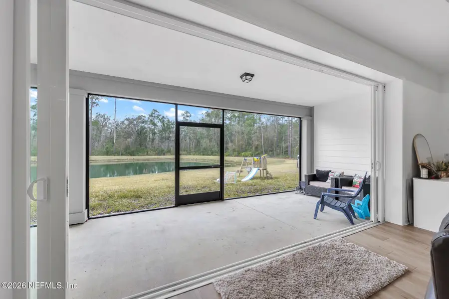 Exterior details and patio area of a home in , Jacksonville (Image 3).