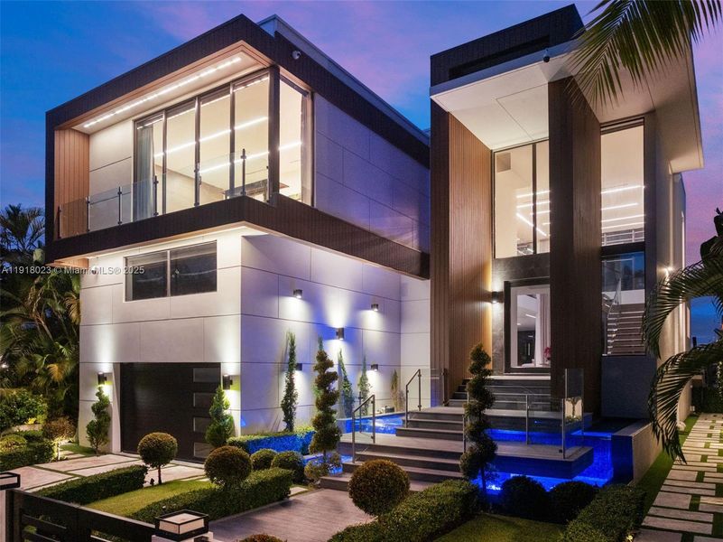 Front exterior of a new home in , Miami, FL, highlighting curb appeal (Image 1).