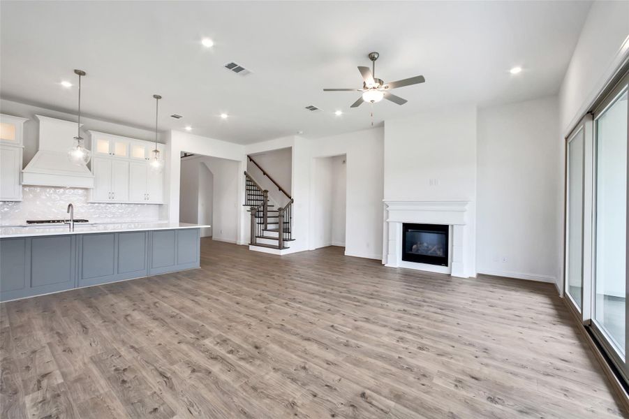 Image 14 of a home in Del Bello Lakes 60'. Image 14 of a home in Del Bello Lakes 60'.