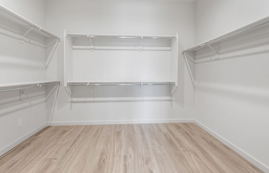 Spacious, unfurnished interior of a new home in Legado West, Queen Creek (Image 23). Spacious, unfurnished interior of a new home in Legado West, Queen Creek (Image 23).