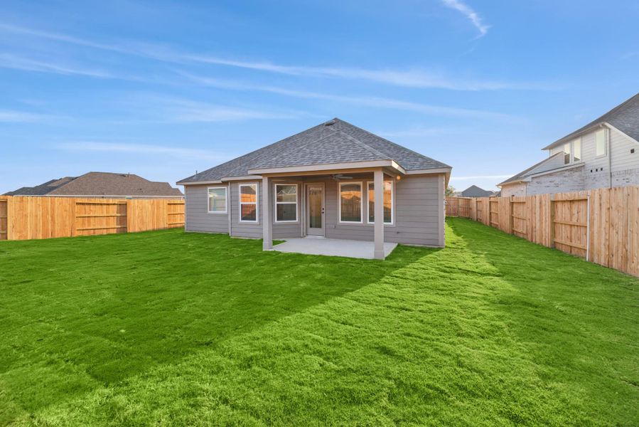 Exterior details and patio area of a home in Sorella, Tomball (Image 3).
