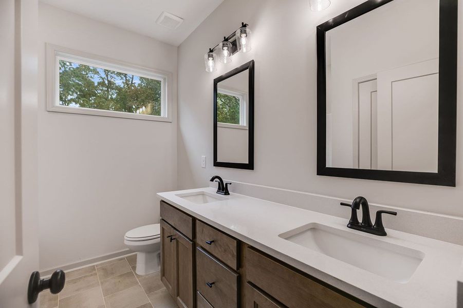 Furnished interior view inside a new home in Parmer Farms, Roopville (Image 14).