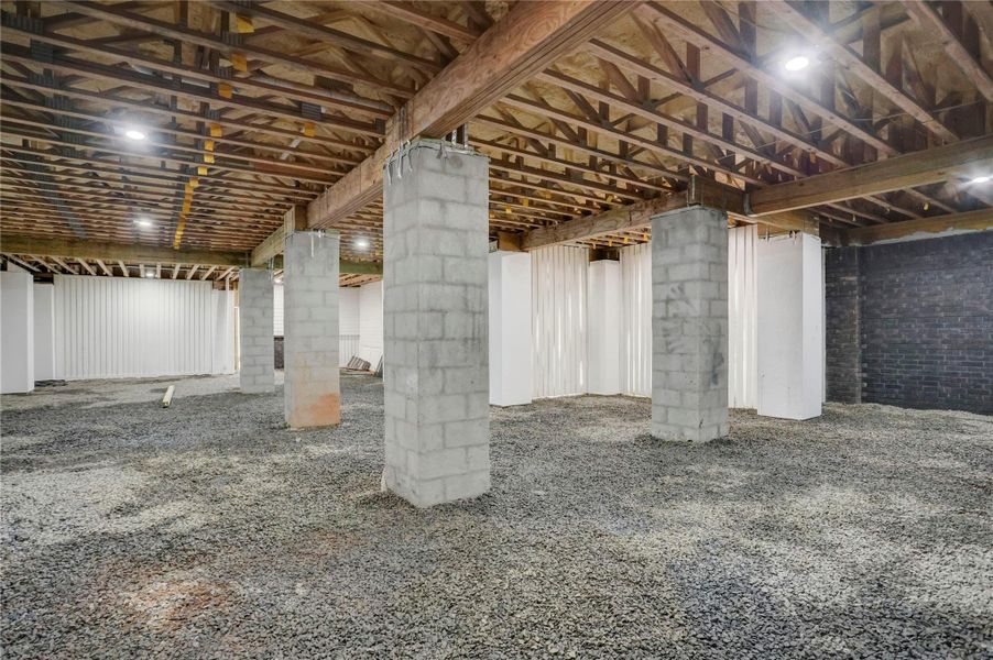 Image 36 of a home in .