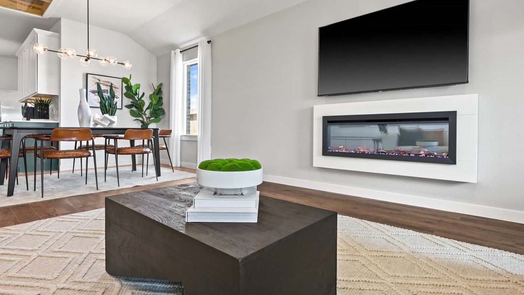 Furnished interior view inside a new home in Evergreen, Rosenberg (Image 15).