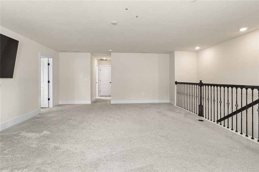 Spacious, unfurnished interior of a new home in , Apopka (Image 23).