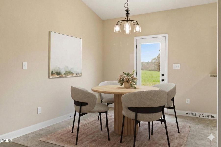 404 S Eastwood Dinning Room Virtualy sta