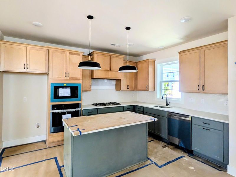 Gourmet Kitchen With Dirty Martini Inter
