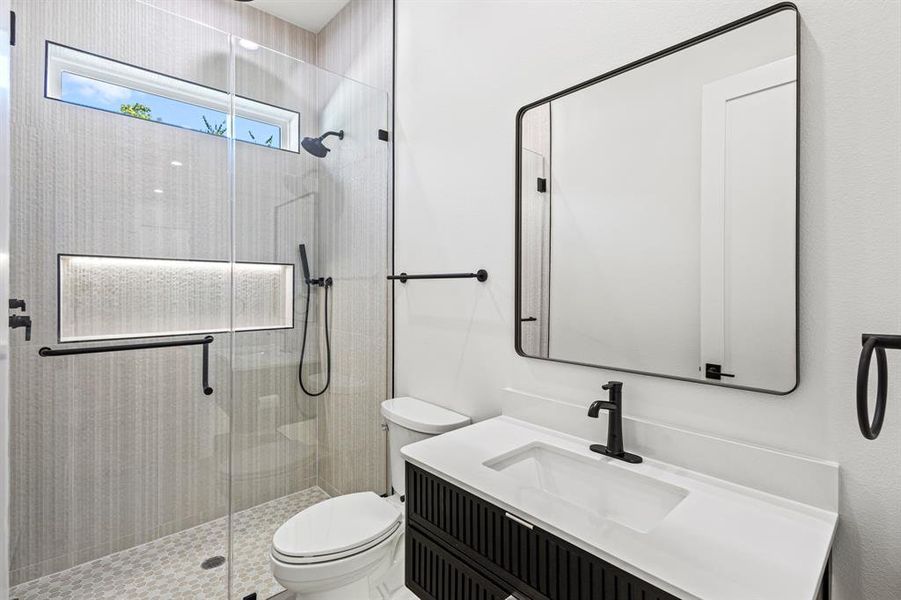 full bathroom 2, shared full bathroom 2, shared