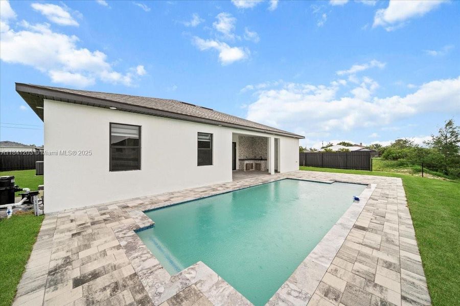 Exterior details and patio area of a home in , Cape Coral (Image 4). Exterior details and patio area of a home in , Cape Coral (Image 4).