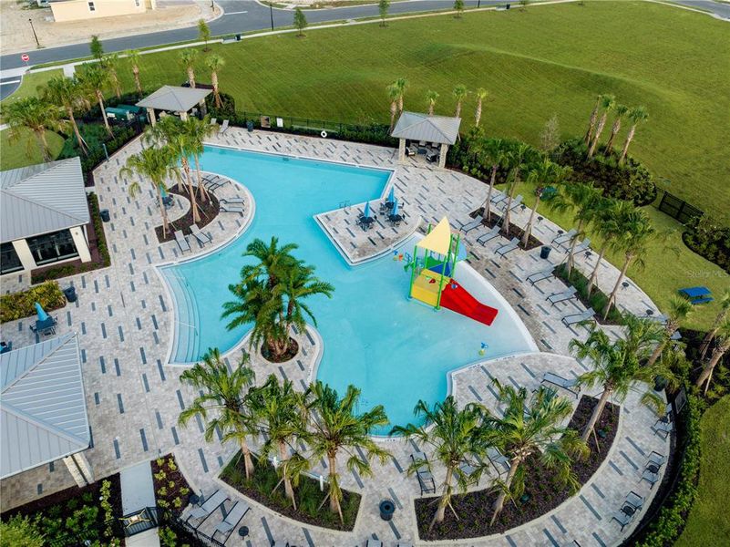 Community amenities in Trinity Lakes, Groveland (Image 16).