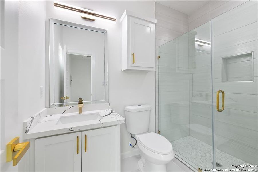 Furnished interior view inside a new home in , Edinburg (Image 4).