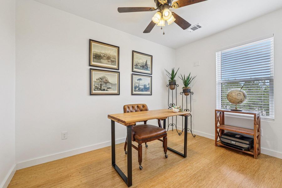 Furnished interior view inside a new home in , Wimberley (Image 6).