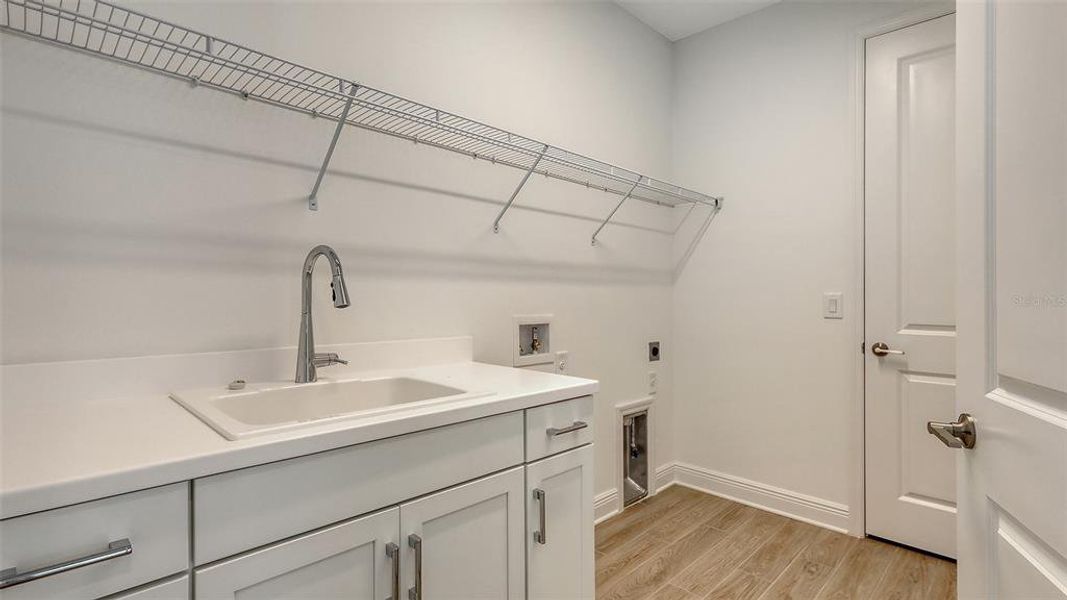 Furnished interior view inside a new home in Palm Grove, Lakewood Ranch (Image 3).