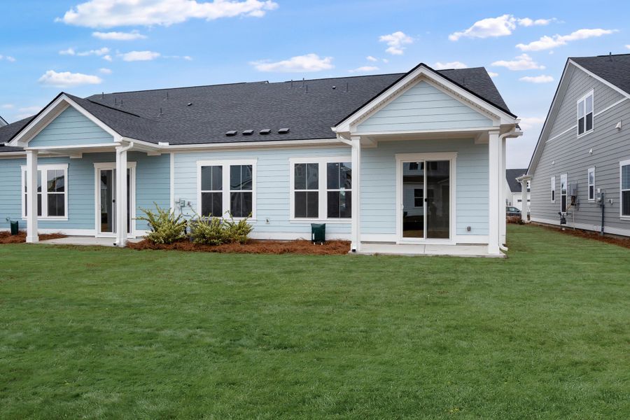 Exterior details and patio area of a home in Carnes Crossroads, Summerville (Image 2).