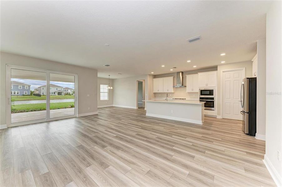 Spacious, unfurnished interior of a new home in Star Farms at Lakewood Ranch, Lakewood Ranch (Image 24).