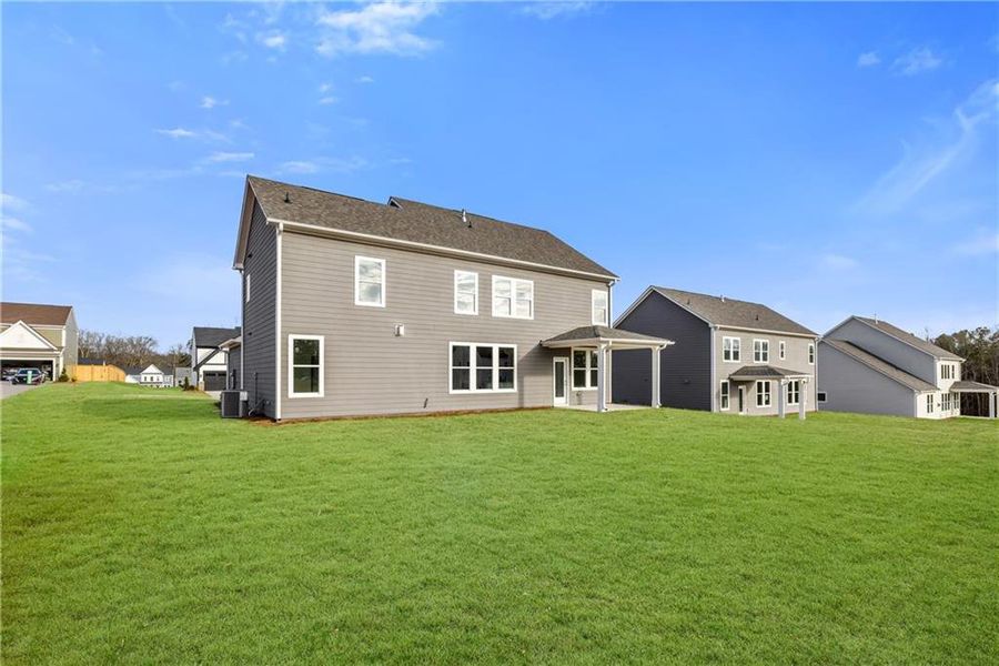 Exterior details and patio area of a home in Pickens Bluff, Hiram (Image 3).