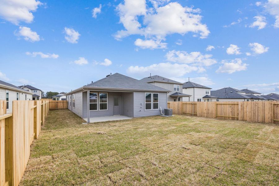 Exterior details and patio area of a home in Montgomery Bend, Montgomery (Image 3).
