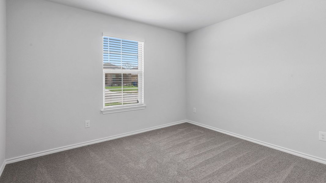 Spacious, unfurnished interior of a new home in Sunnycreek, Fort Worth (Image 30).