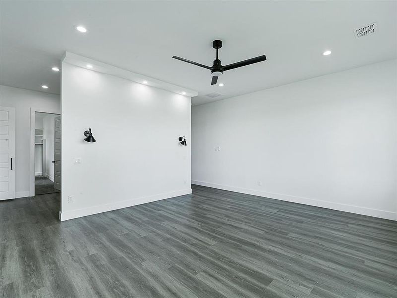 Spacious, unfurnished interior of a new home in , Gunter (Image 21).