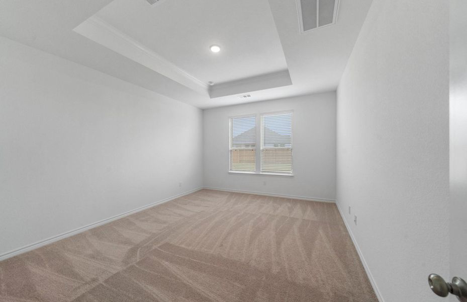Spacious, unfurnished interior of a new home in River Ranch, Dayton (Image 21).