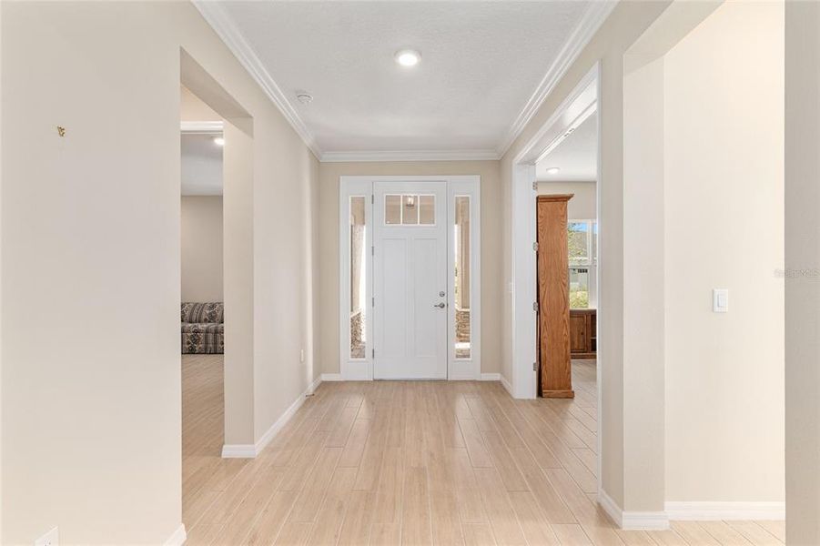 Spacious, unfurnished interior of a new home in , Ocala (Image 23).