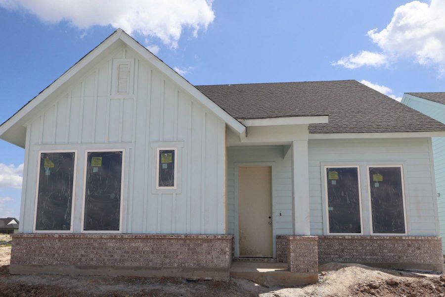Welcome to The Ziegler by David Weekley Homes. **HOME ESTIMATED TO BE COMPLETE AUGUST 2026**