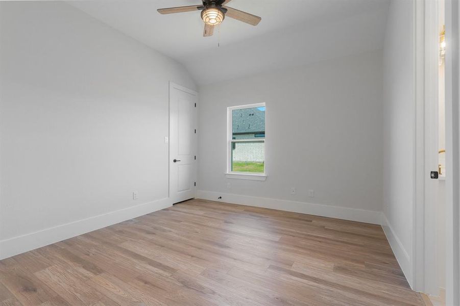 Spacious, unfurnished interior of a new home in , Royse City (Image 28).
