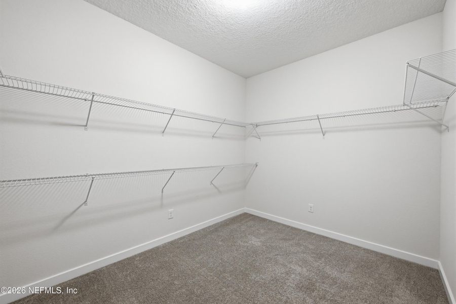 Spacious, unfurnished interior of a new home in , Jacksonville (Image 26).