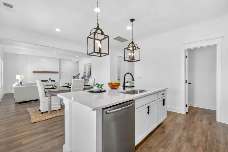 *Photo of Example Home. Selections and finishes may vary.