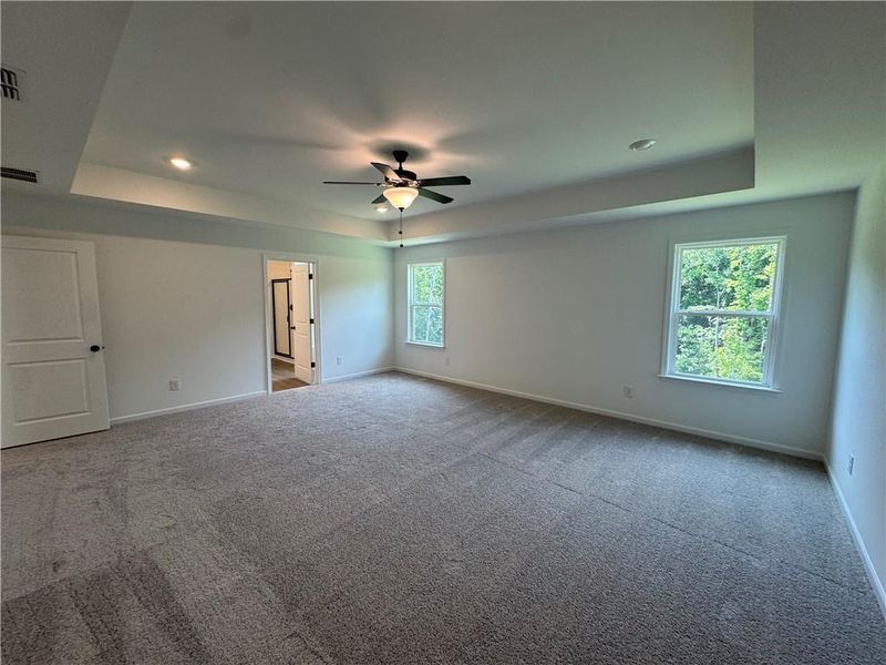 Spacious, unfurnished interior of a new home in Creekside, Dawsonville (Image 31).