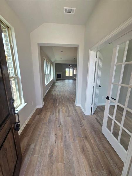 Spacious, unfurnished interior of a new home in Morningstar, Aledo (Image 9). Spacious, unfurnished interior of a new home in Morningstar, Aledo (Image 9).