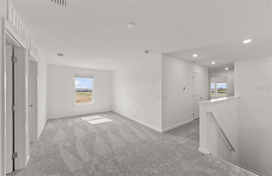 Spacious, unfurnished interior of a new home in Reagan Landing, Bradenton (Image 19). Spacious, unfurnished interior of a new home in Reagan Landing, Bradenton (Image 19).