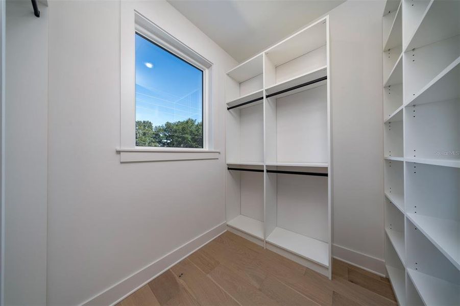 Spacious, unfurnished interior of a new home in , Orlando (Image 65).