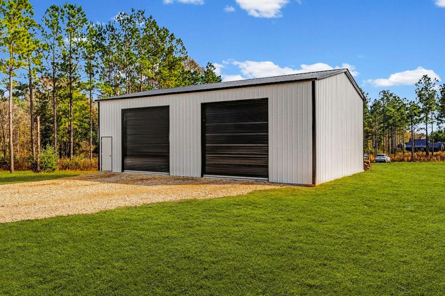Exterior details and patio area of a home in , Livingston (Image 27).