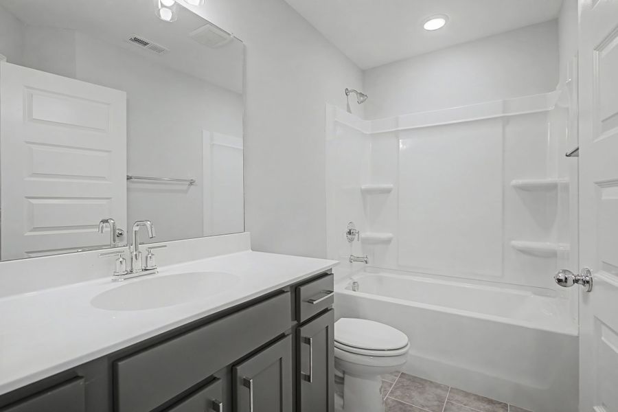 Furnished interior view inside a new home in Oxford Station, Gallatin (Image 21).