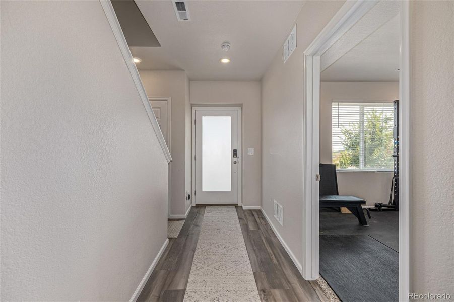 Spacious, unfurnished interior of a new home in , Broomfield (Image 19).