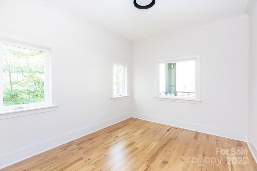 Spacious, unfurnished interior of a new home in , Charlotte (Image 24).