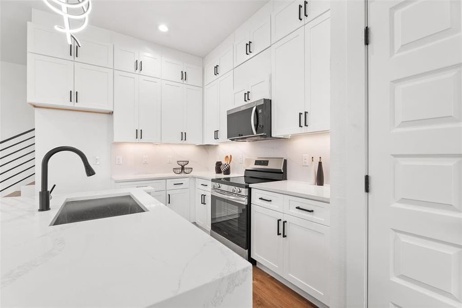 Furnished interior view inside a new home in , Dallas (Image 14). Furnished interior view inside a new home in , Dallas (Image 14).