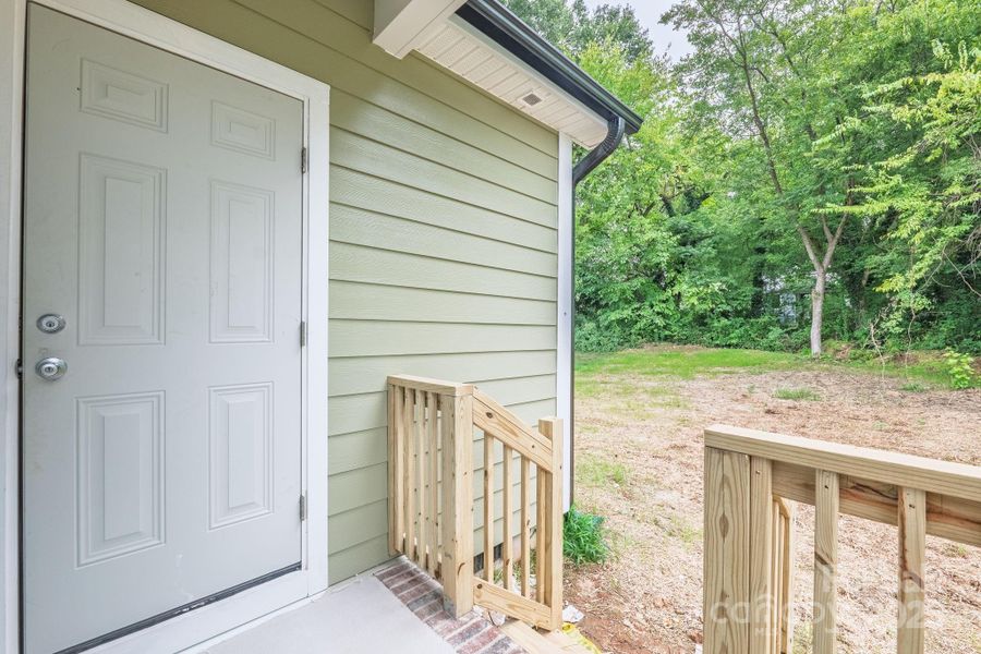 Image 34 of a home in .