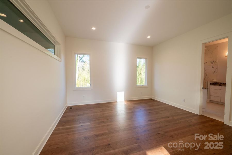 Master Bedroom Master Bedroom